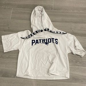 New England Patriots NFL Cropped Hoodie